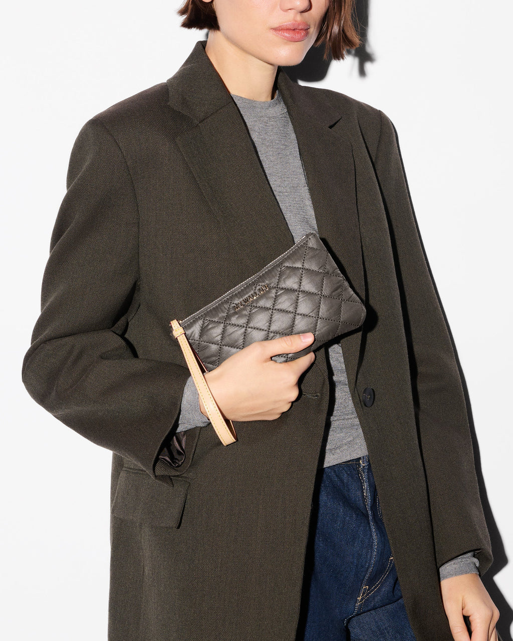 Magnet Flat Metro Wristlet II