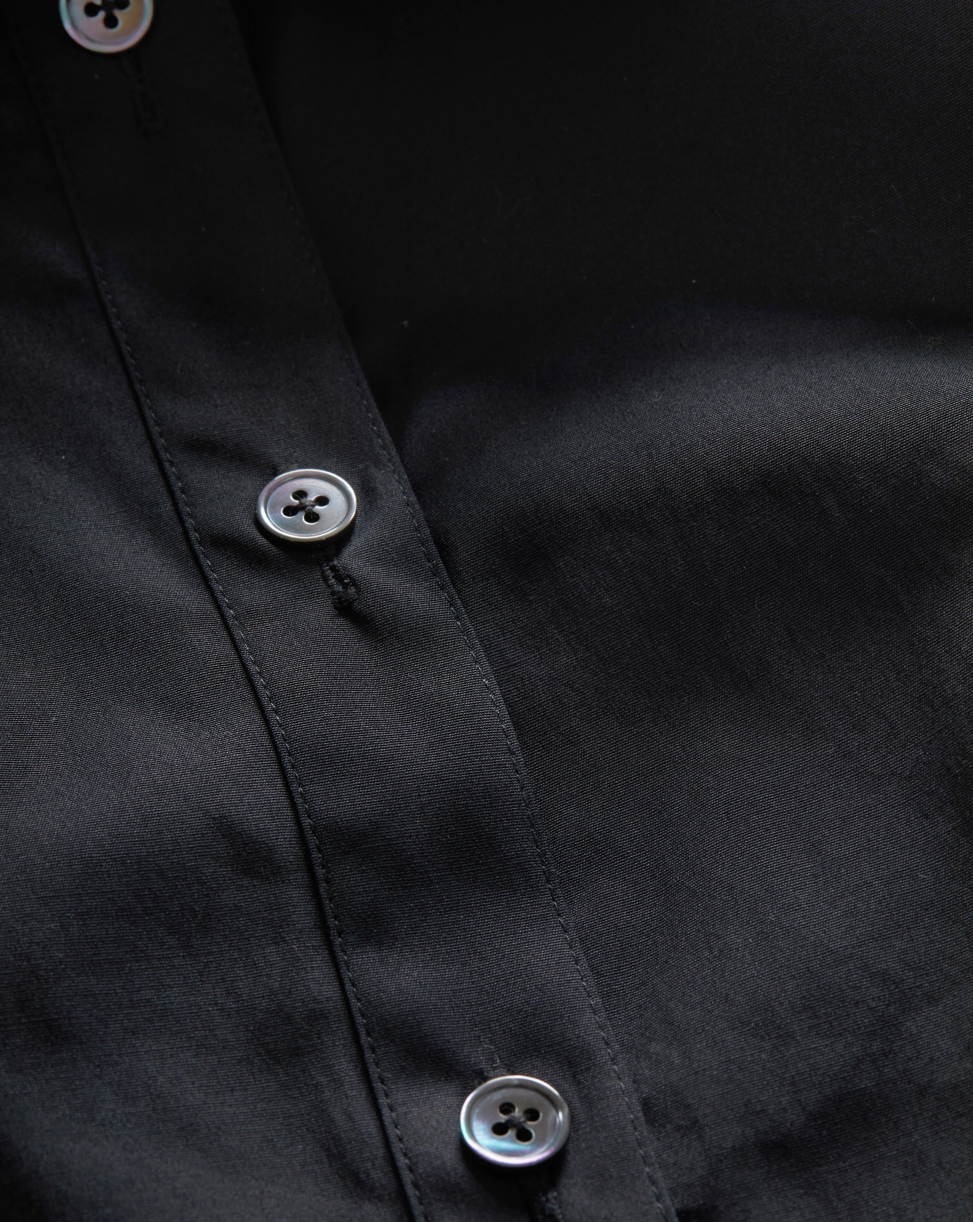 Regina Sleeveless Button-Down Shirt