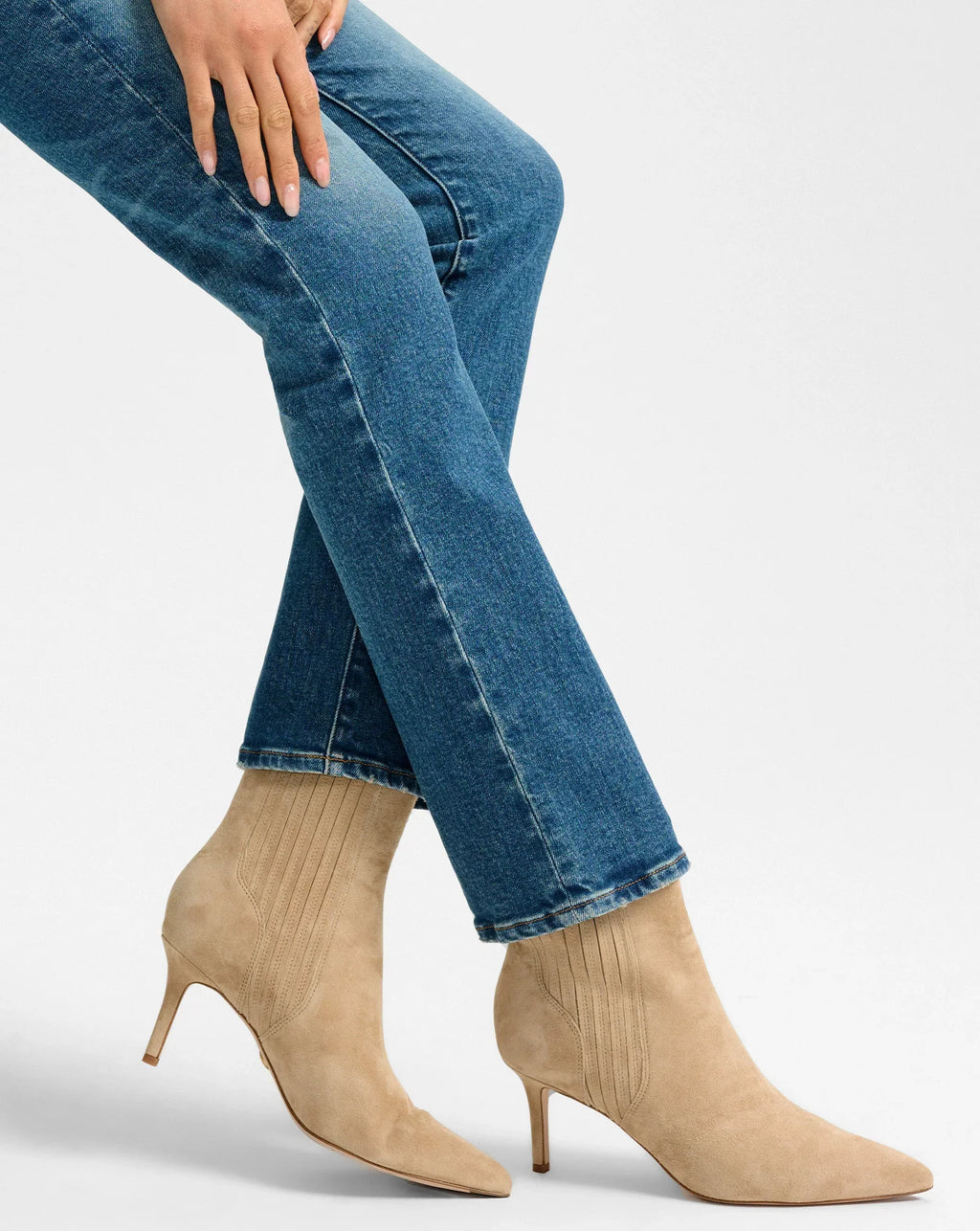 Lisa Mid-Heel Ankle Boot