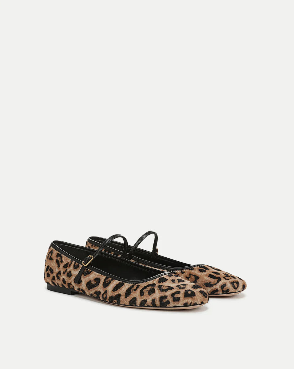 Ellie Leopard Flat