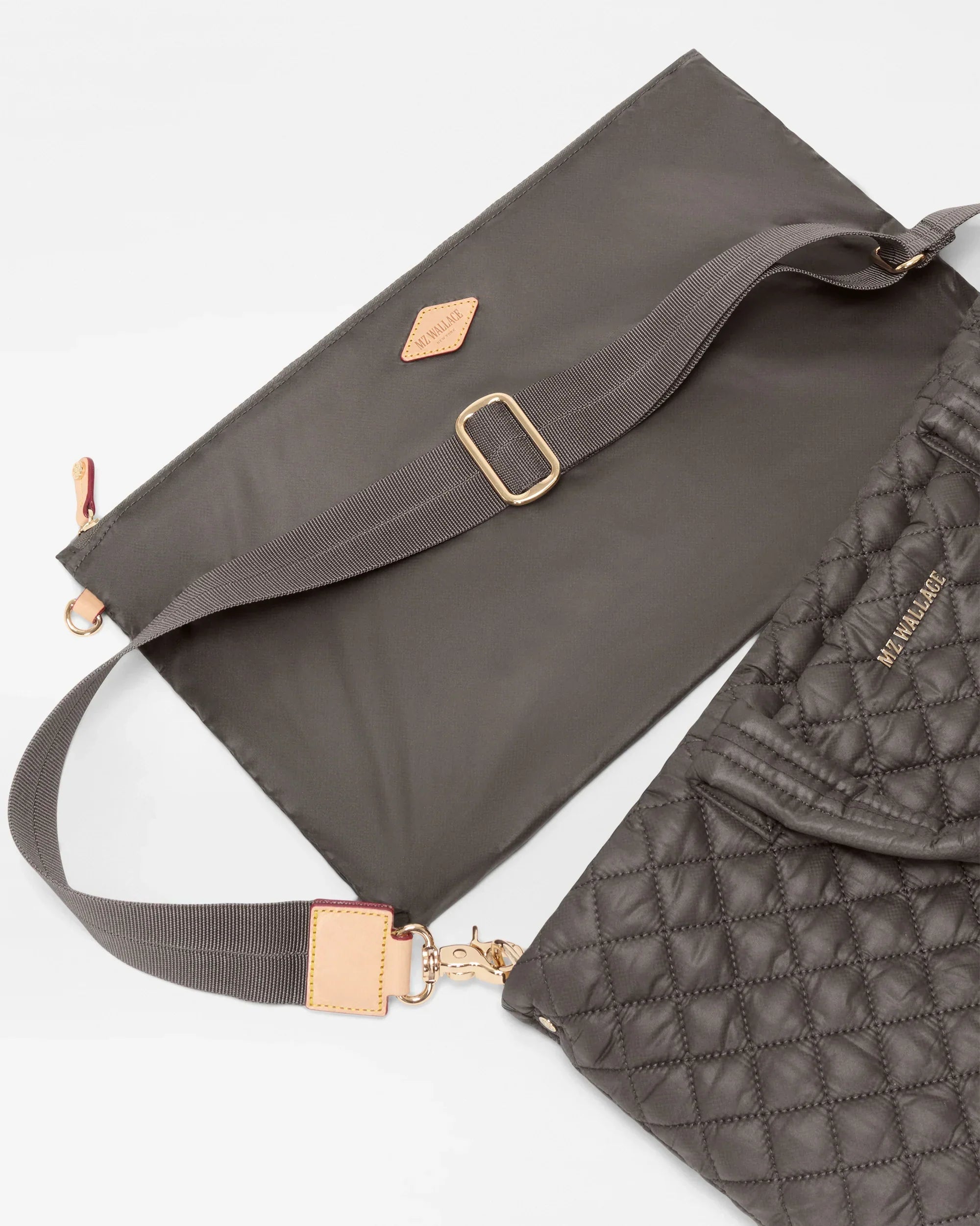 Magnet Small Metro Tote Deluxe II