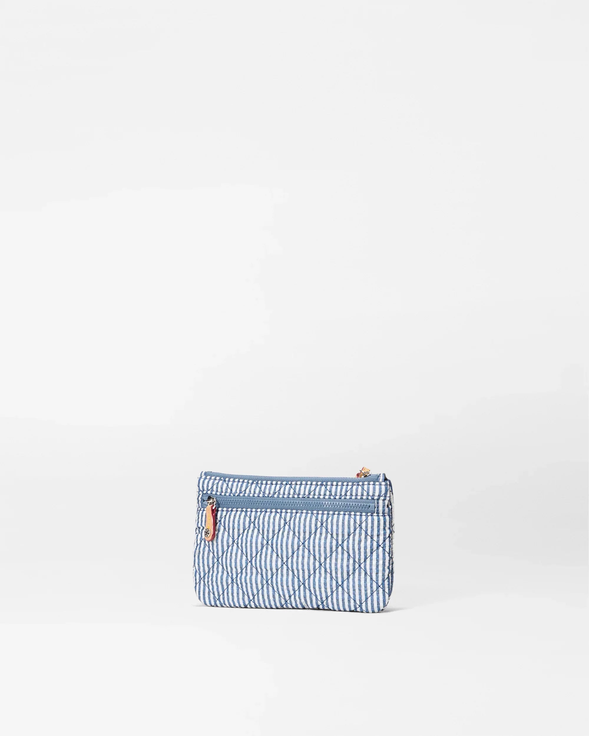 Seersucker Flat Metro Wristlet