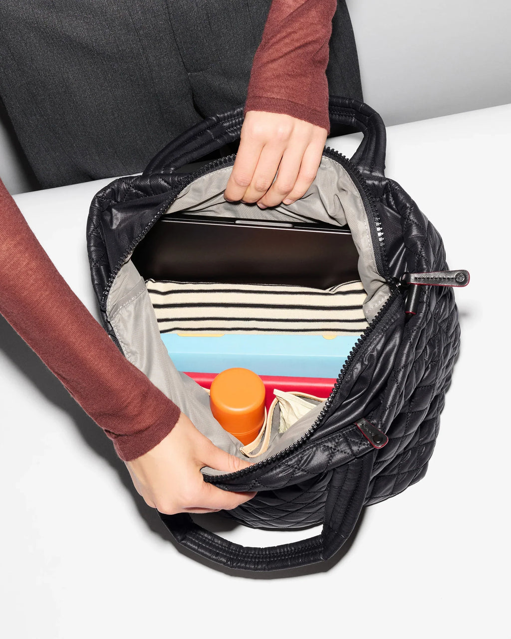 Black Small Metro Tote Deluxe II