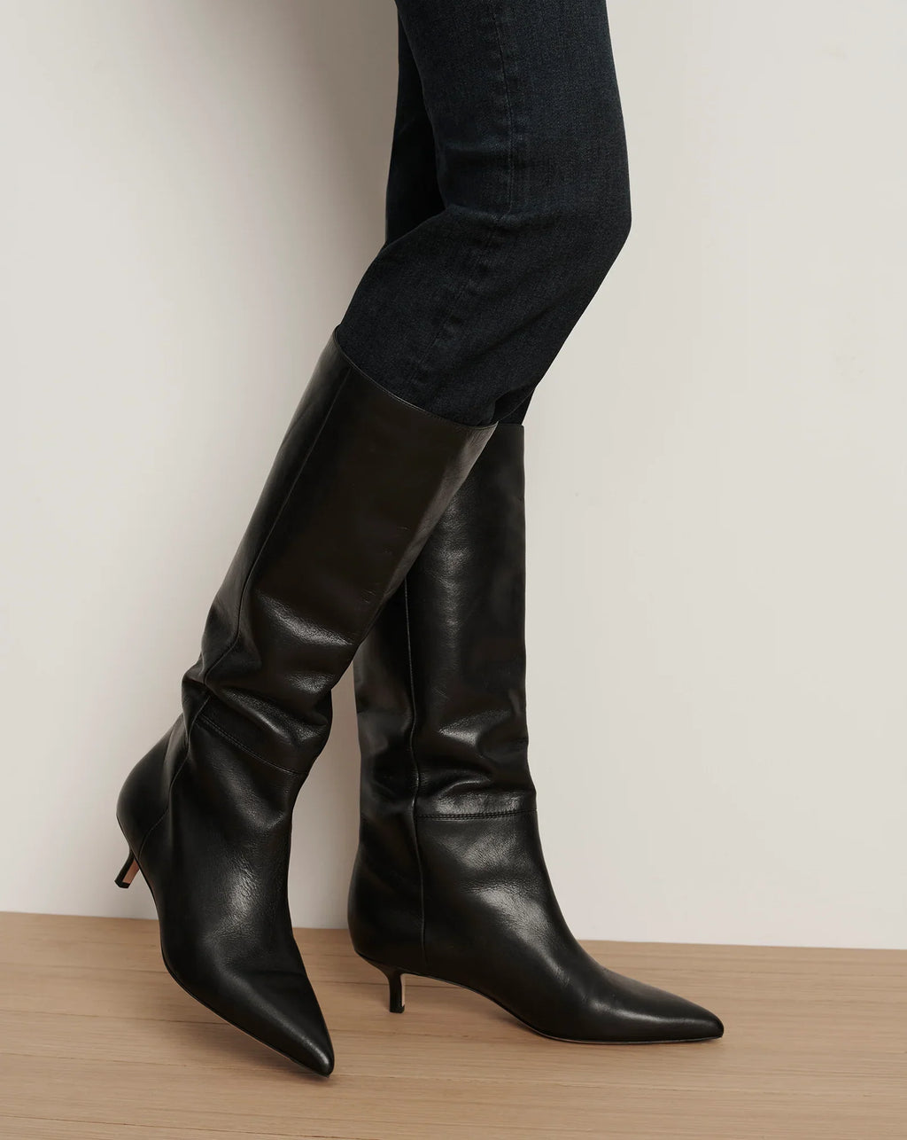 Lisa Kitten-Heel Boot