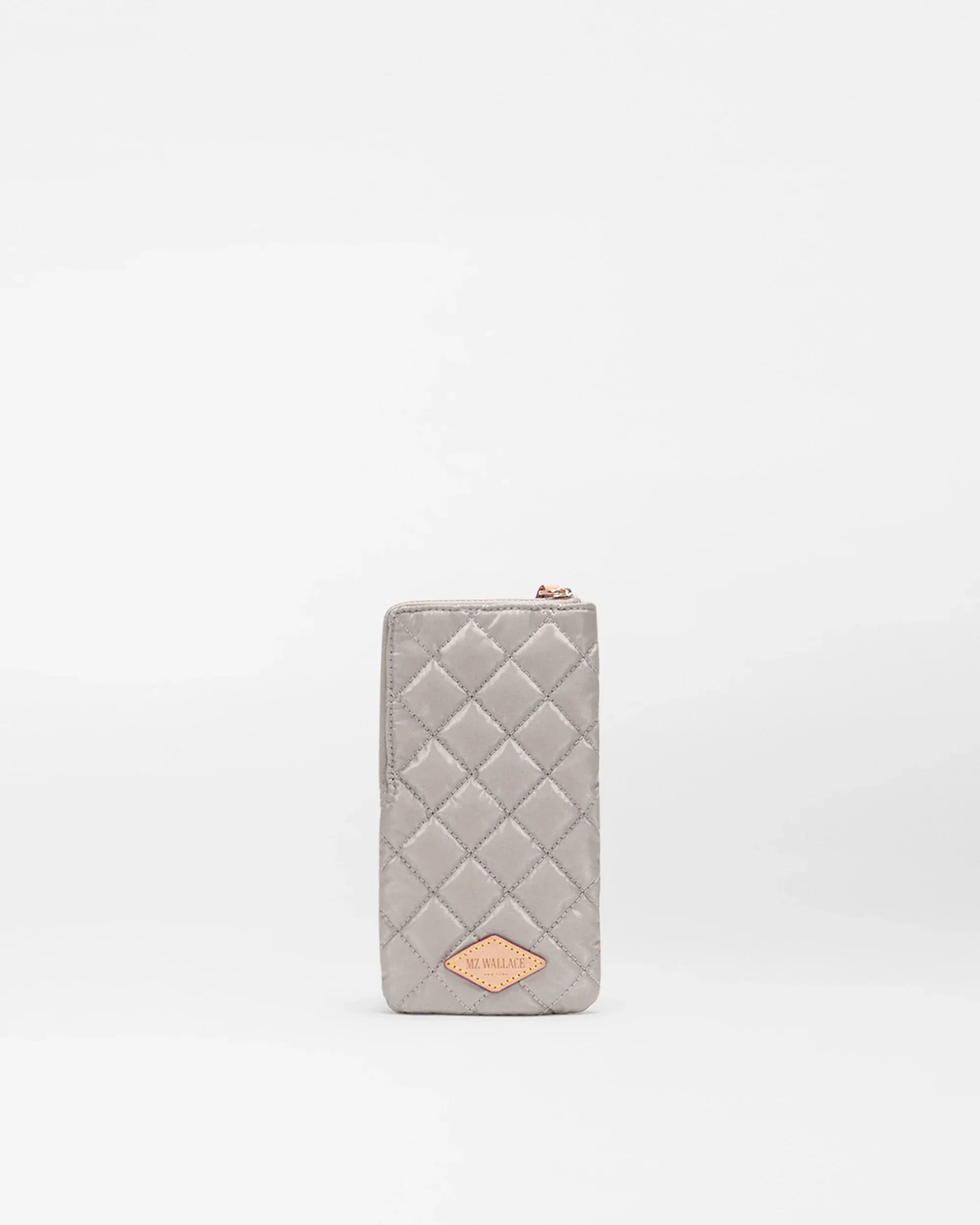 Sable Pearl Metallic Zip Sunglass Case
