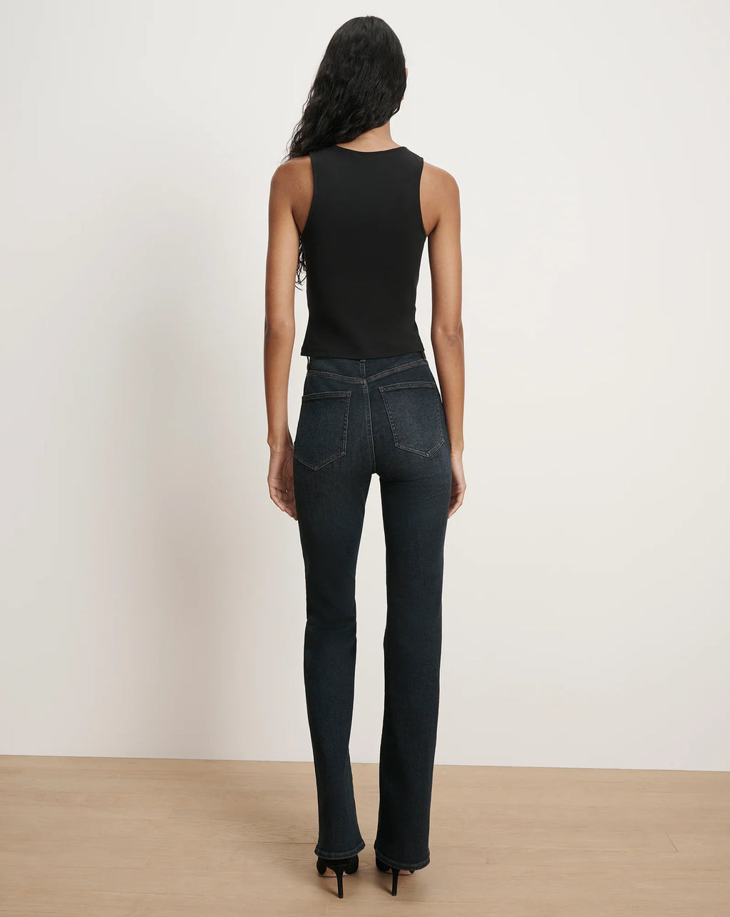Caroline Vest