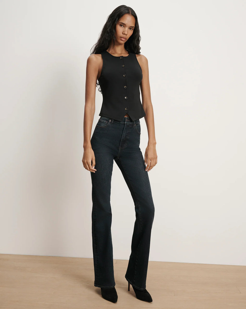 Caroline Vest
