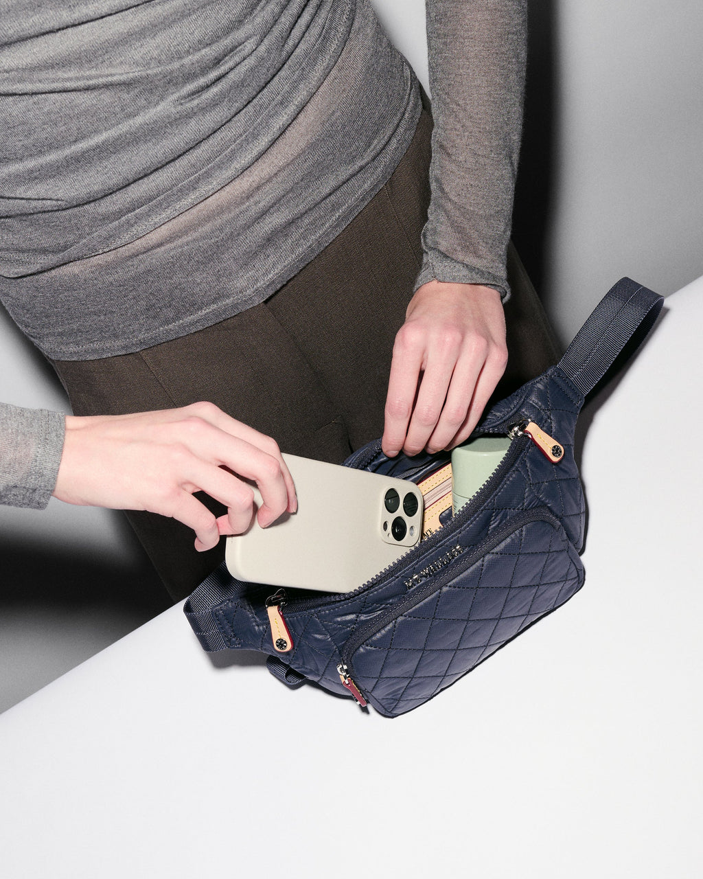 Dawn Small Metro Sling